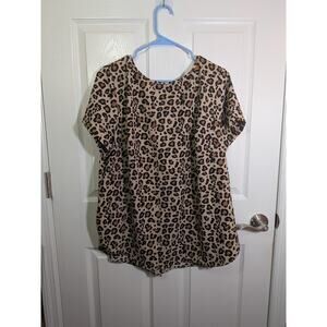 Ava and Viv Size X leopard print short sleeve blouse